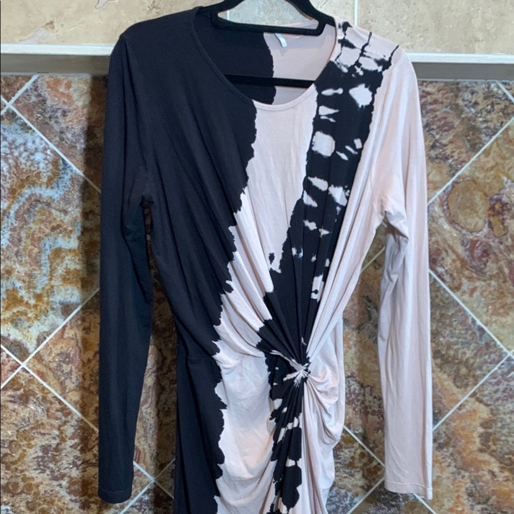 Young Fabulous & Broke Elegant Blue / Black and Pink Tie-Dye Dress Size Large - Picture 2 of 13